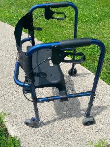 Invacare for wheel walker - Photo 3