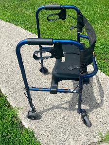 Invacare for wheel walker - Photo 4