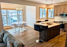 Blairmore AB 3-Bedroom Modern Home for Rent - Photo 5