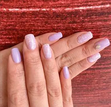 Hiring Nail Technicians Yonge and Eglinton
