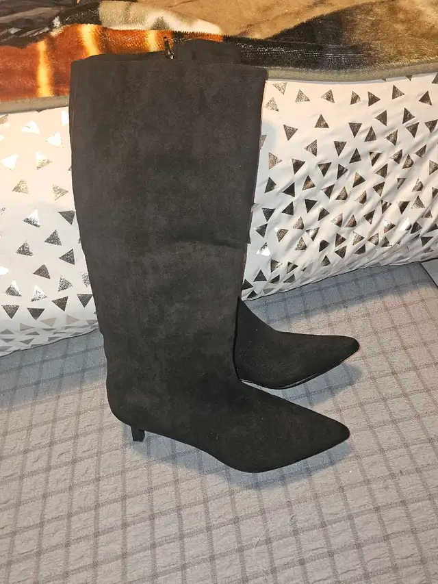 bottes en suede pour femme a vendre