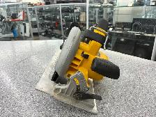 Dewalt DCS570 20V Circular Saw - Photo 2