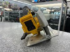 Dewalt DCS570 20V Circular Saw - Photo 3