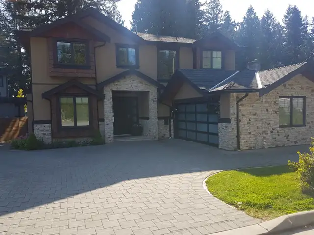 2 Bedroom Suite in Edgemont Village