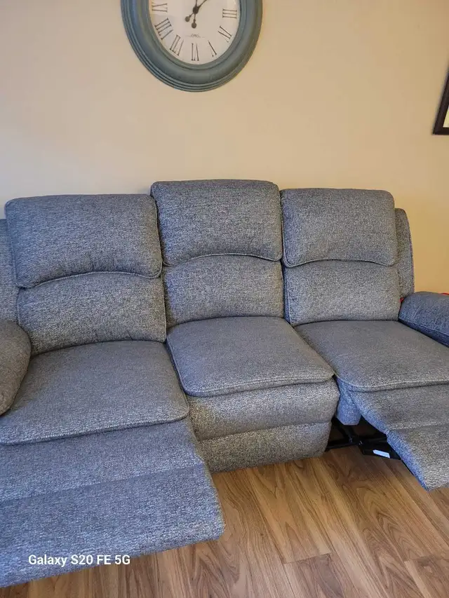 like new reclining couch