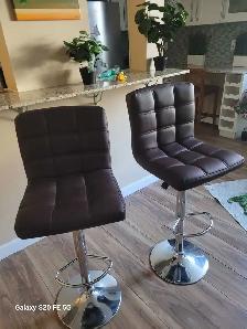 Like new bar stools