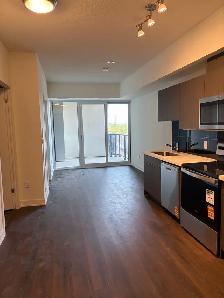Brand-New 1 Bedroom   Den Condo Rental - Photo 2