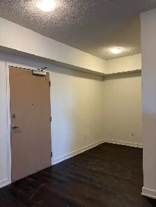 Brand-New 1 Bedroom   Den Condo Rental - Photo 4