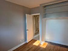 COZY 2-BEDROOM MAIN FLOOR SUITE WITH HEATED GARAGE – $2,100/MONT - Photo 8