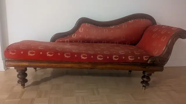 sofa antique