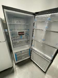 NEW 28" Haier (15 Cu.Ft) Bottom Freezer Counter Depth Fridge - Photo 3