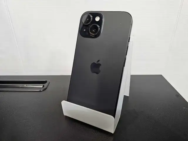 iphone 15 128GB 87% Battery