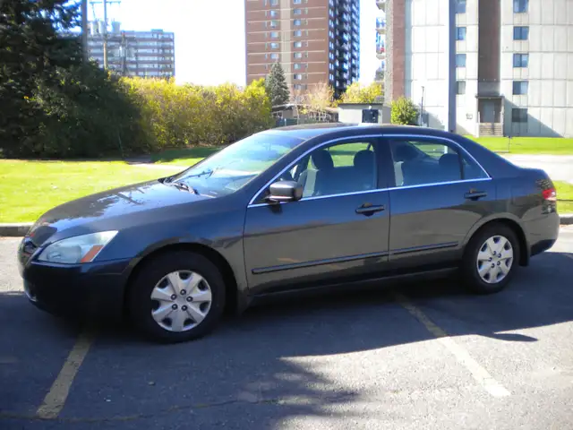 2004 HONDA ACCORD LX