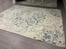 Merit Area Rug 7'10' x 10'6' - EUC
