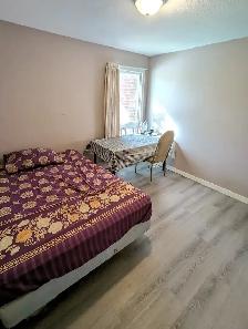 Heron Gate Mall, easy to downtown & school. ASAP - Photo 4