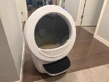LITTER ROBOT 4 FOR SALE! LIKE-NEW